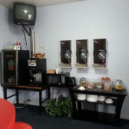 Broadway Inn Yankton Экстерьер фото